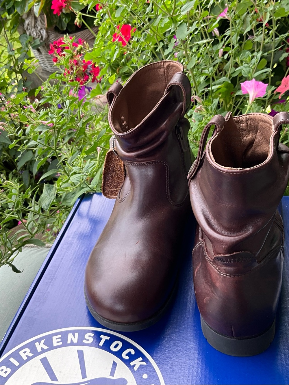 Birkenstock SARNIA Dark Brown Leather Short Ankle Boots - Picture 8 of 9